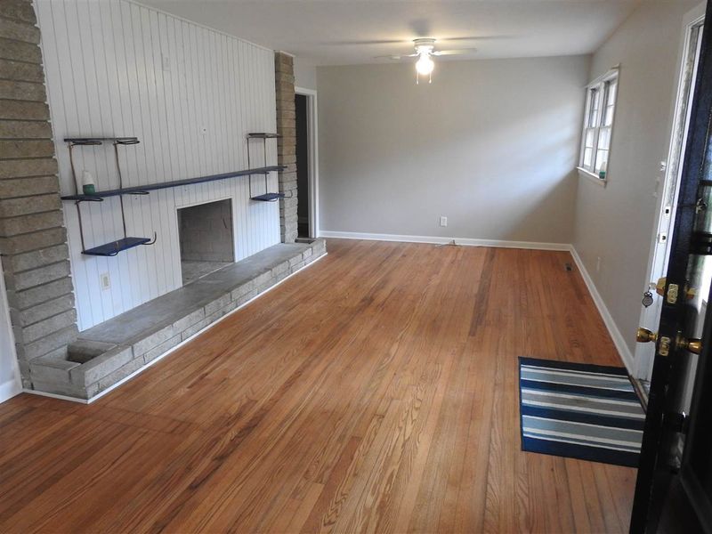 303 N Main St, Franklinton, NC 27525