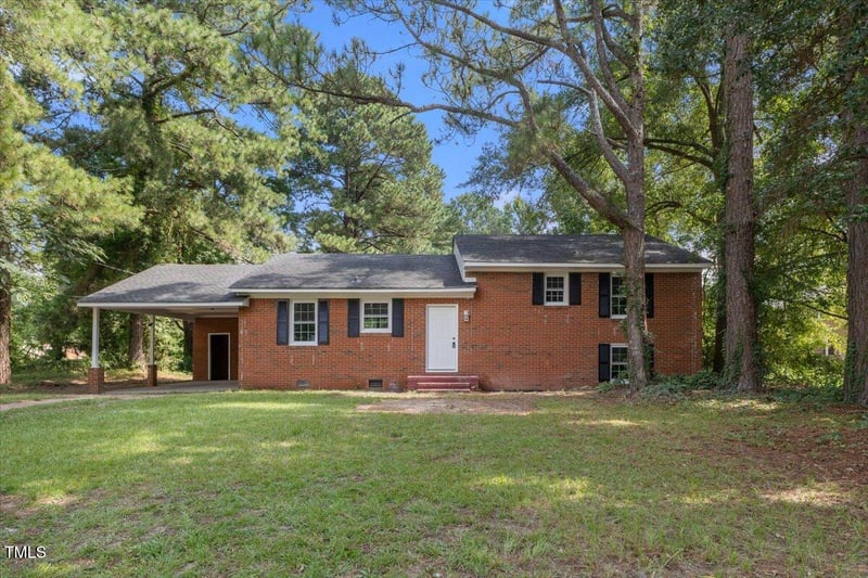 303 Mcarthur St, Goldsboro, NC 27530