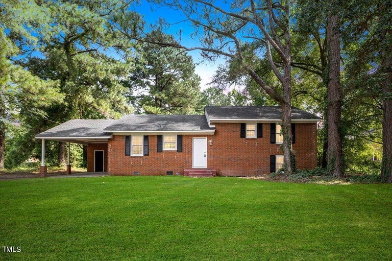 303 Mcarthur St, Goldsboro, NC 27530