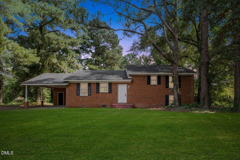 303 Mcarthur St, Goldsboro, NC 27530