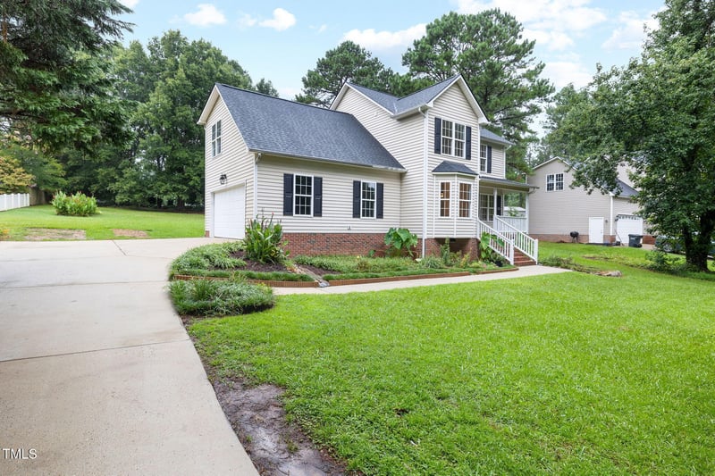 303 Norwood Dr, Clayton, NC 27527