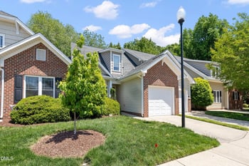 303 Nostalgia Ln, Zebulon, NC 27597