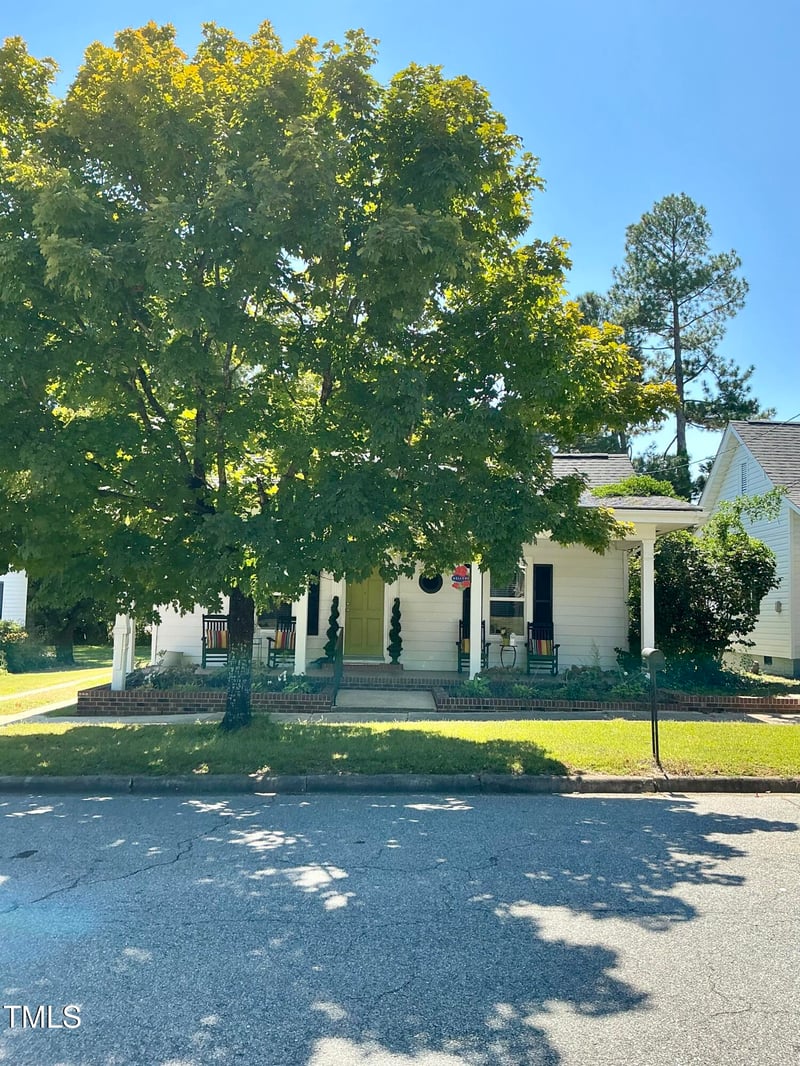 303 Parrish Dr, Benson, NC 27504