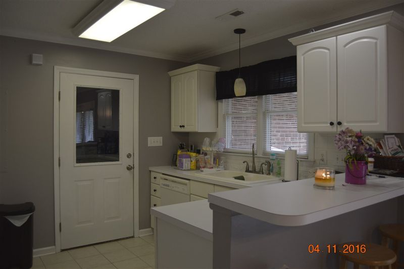 303 S Rogers Dr, Smithfield, NC 27577