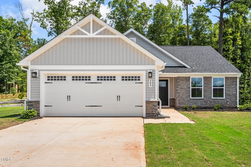 303 Rothbury Ct, Sanford, NC 27330