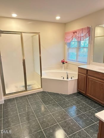 303 Rowe Rd, Chapel Hill, NC 27516