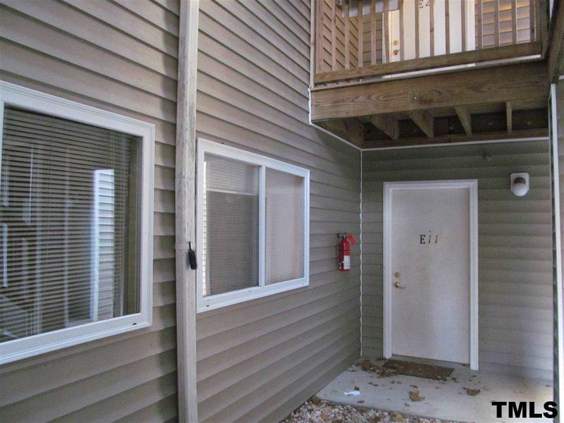 303 Smith Level Rd #E31, Chapel Hill, NC 27516