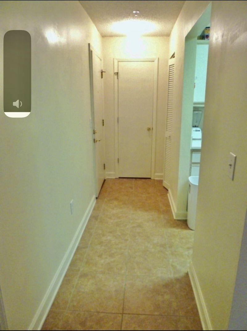 303 Smith Level Rd #F22, Chapel Hill, NC 27516