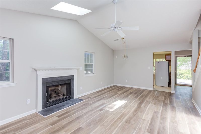 303 St Thomas Dr, Chapel Hill, NC 27516