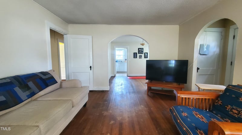 303 Stallings St, Clayton, NC 27520