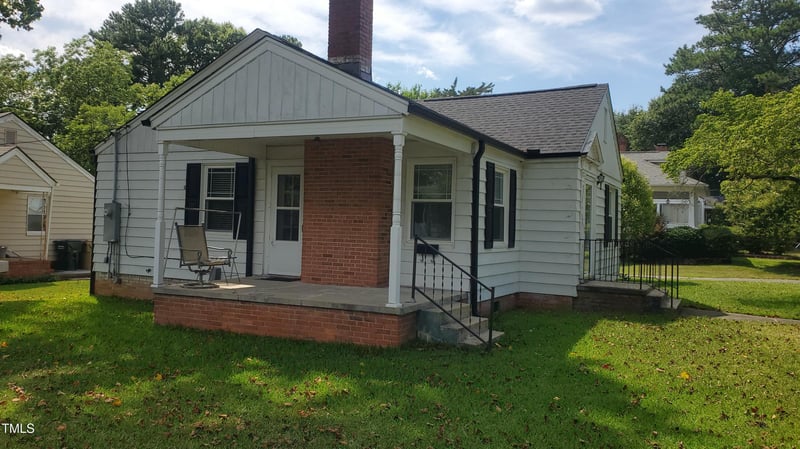 303 Stallings St, Clayton, NC 27520