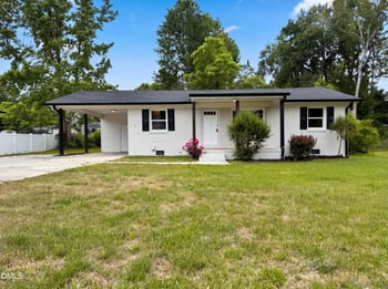 303 Stancil St, Smithfield, NC 27577