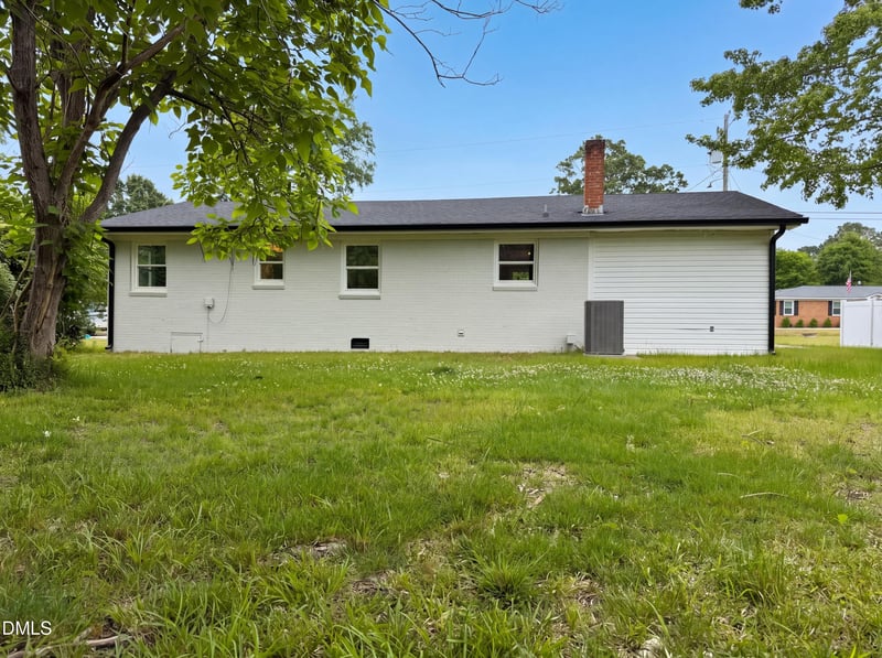 303 Stancil St, Smithfield, NC 27577