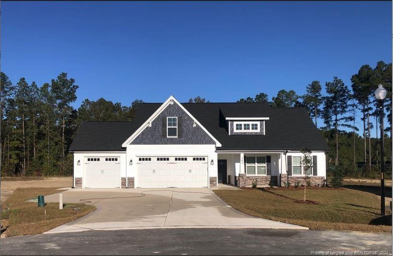 303 Thistle Ct, Sanford, NC 27332