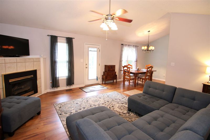 303 Trail Ridge Dr, Benson, NC 27504