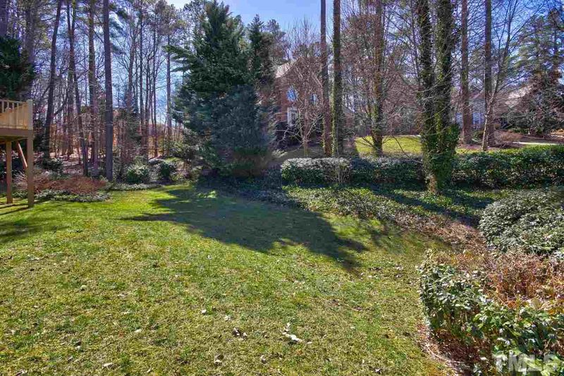 303 Tynemouth Dr, Cary, NC 27513