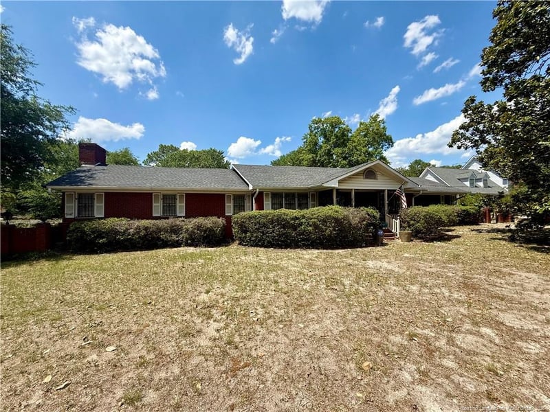3030 Cumberland Rd, Fayetteville, NC 28306