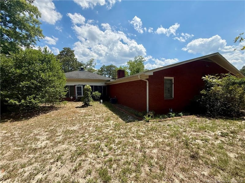 3030 Cumberland Rd, Fayetteville, NC 28306