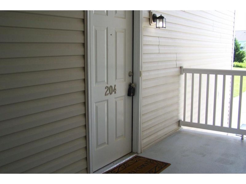 3031 Winston Dr #204, Burlington, NC 27215