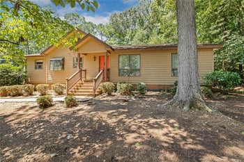 3032 Brandy Ln, Sanford, NC 27332