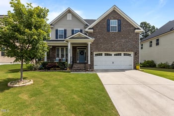 3032 Curling Creek Dr, Apex, NC 27502