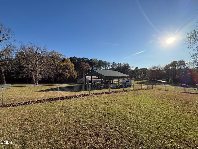 3032 Federal Rd, Benson, NC 27504