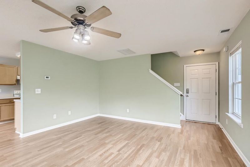 3033 Bracey Pl, Raleigh, NC 27610