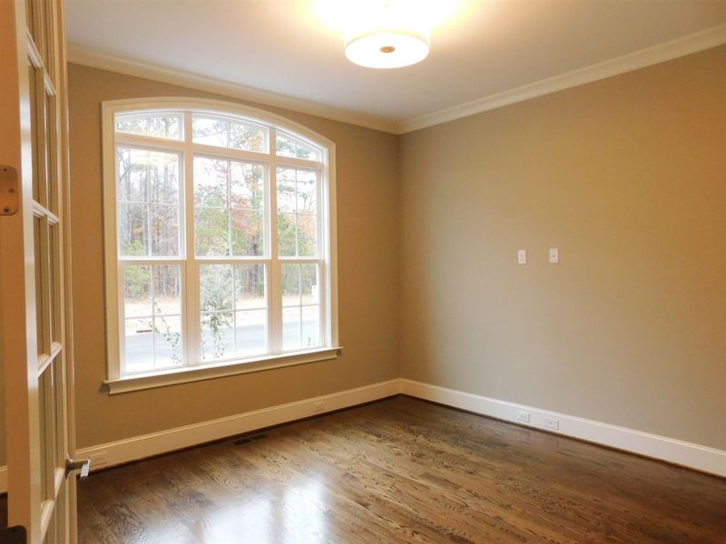 3033 Colmar Manor Dr, Cary, NC 27519
