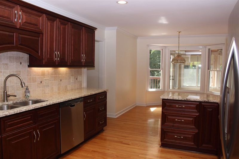 3033 Daventry Ln, Raleigh, NC 27613