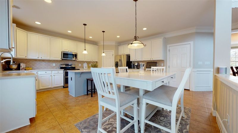3033 Gentle Breezes Ln, Raleigh, NC 27614