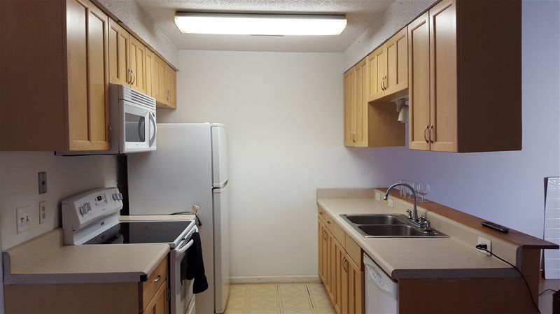3033 Huntleigh Dr #35, Raleigh, NC 27604
