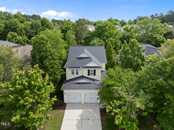3033 Remington Oaks Cir, Cary, NC 27519