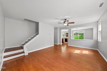 3033 Remington Oaks Cir, Cary, NC 27519