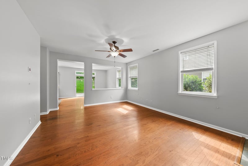 3033 Remington Oaks Cir, Cary, NC 27519