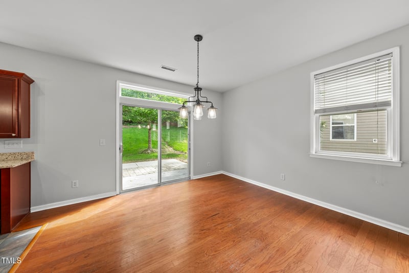 3033 Remington Oaks Cir, Cary, NC 27519