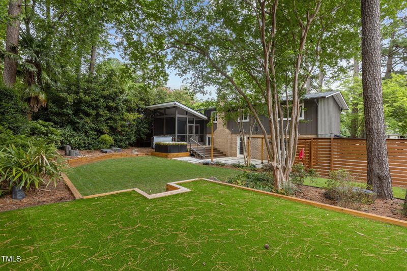 3033 Sylvania Dr, Raleigh, NC 27607