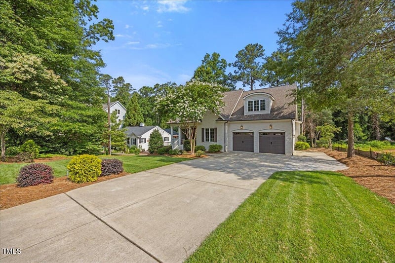 3034 Lewis Farm Rd, Raleigh, NC 27607