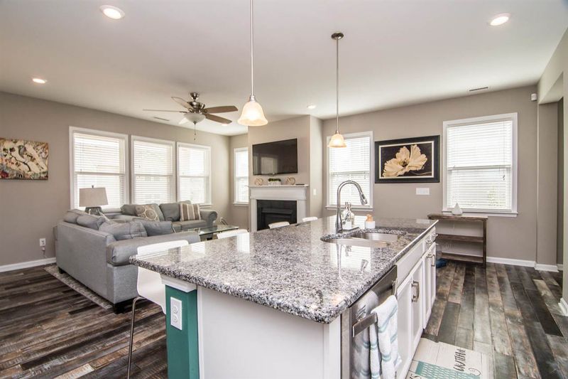 3036 Willow Ranch Dr, Fuquay Varina, NC 27526