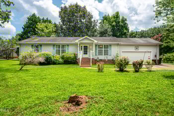 3037 Coachway Dr, Mebane, NC 27302
