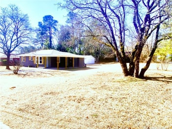 3037 Wedgewood Dr, Fayetteville, NC 28301