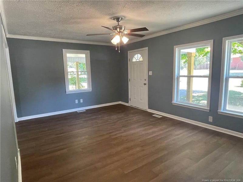 3037 Wedgewood Dr, Fayetteville, NC 28301