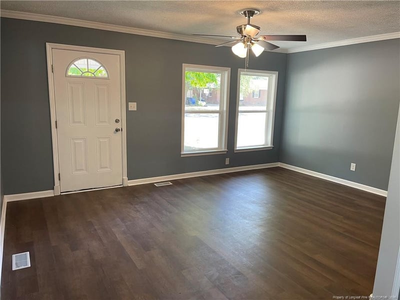 3037 Wedgewood Dr, Fayetteville, NC 28301