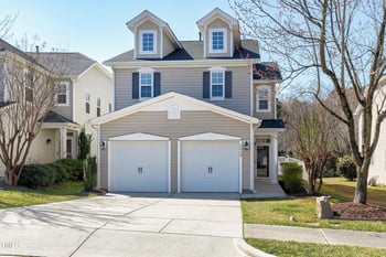 3038 Remington Oaks Cir, Cary, NC 27519