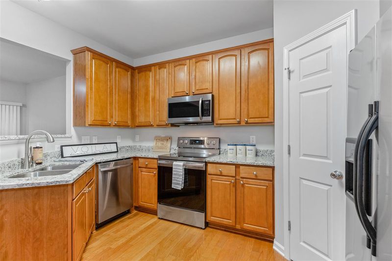 3039 Winding Waters Way, Raleigh, NC 27614