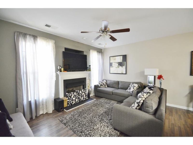 3039 Winston Dr #202, Burlington, NC 27215