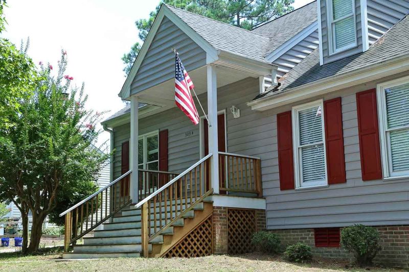 303B Hunter St, Apex, NC 27502