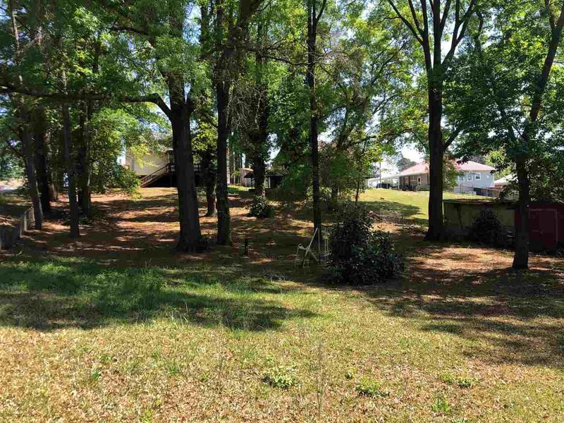 304 N 12th St, Erwin, NC 28339