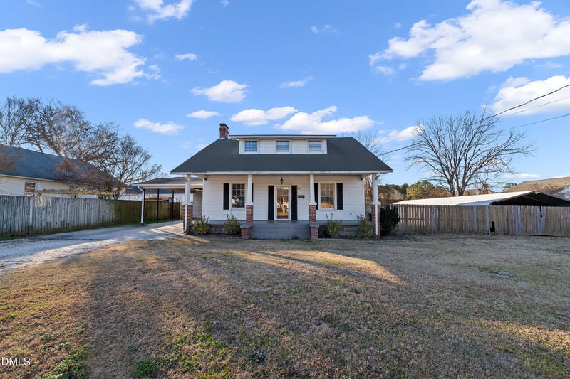 304 17th St, Erwin, NC 28339