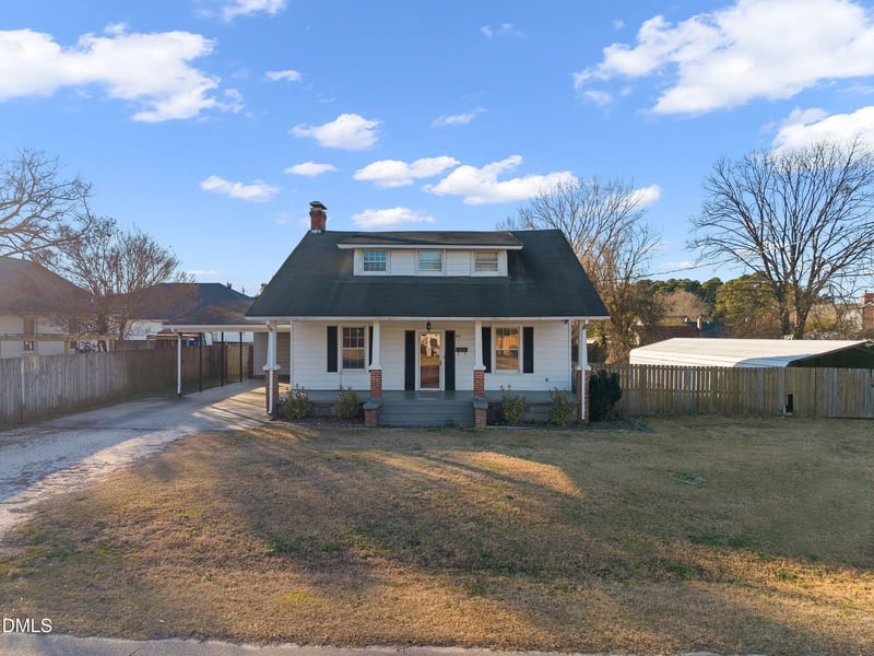 304 17th St, Erwin, NC 28339