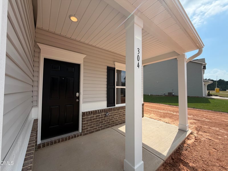 304 Allegheny Dr, Sanford, NC 27330
